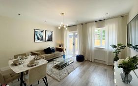 Newbuild, 3 Bedroom House With Free Parking